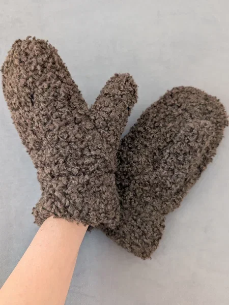 Перчатки Innoe из искусственного меха коричневые
