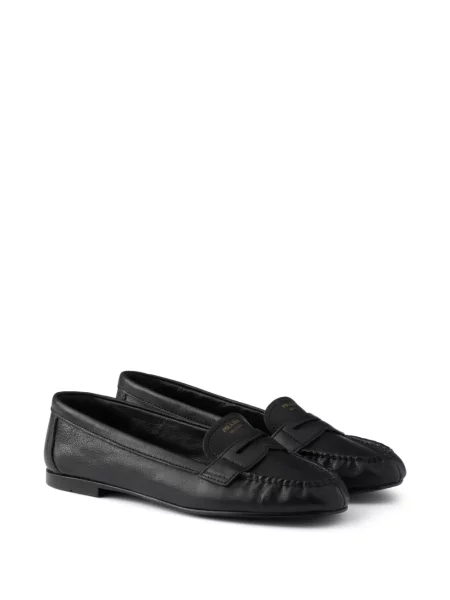 Loafersy Prada čierna