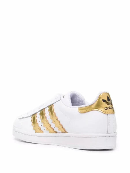 Sneakerși Adidas Superstar cu platformă alb