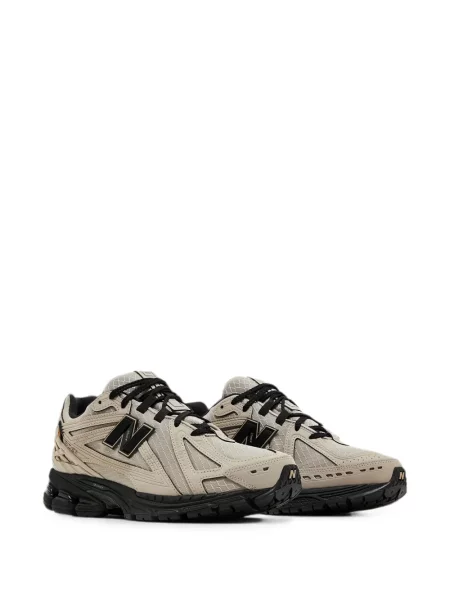 Sneakerși New Balance maro