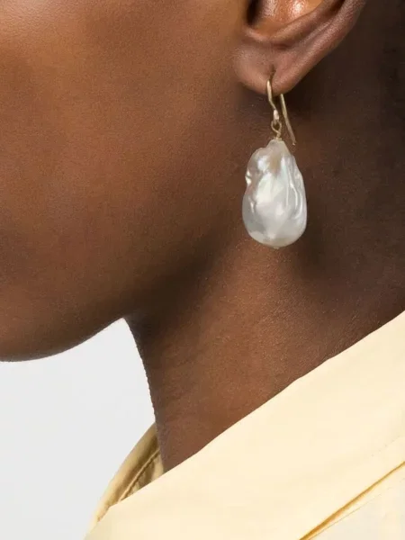 Auskarai Jil Sander su perlais balta