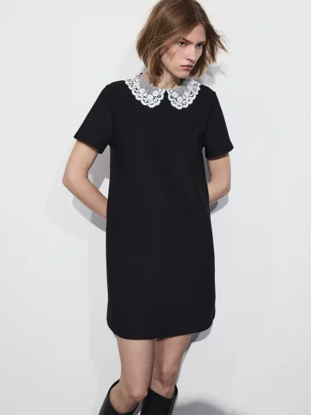 Reserved Rochie mini cu guler decorativ negru