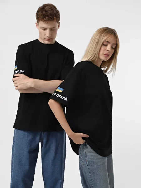 Футболка Intertop X Superhumans черная