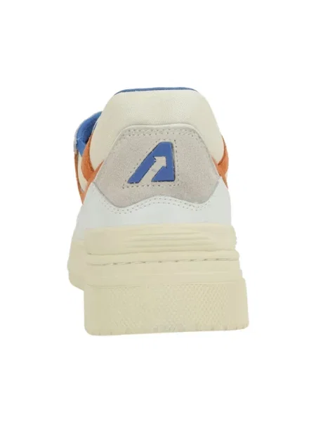 Sneakersy Autry zamszowe białe