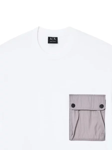 Tricou Armani Exchange cu buzunare aplicate alb