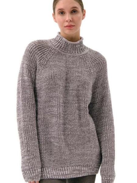 Женский шерстяной свитер с ангоры сірий