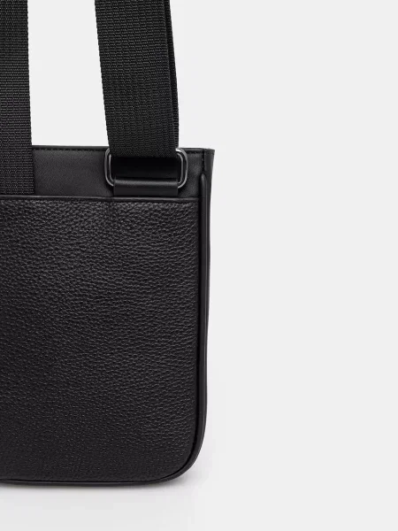 Nerka Tommy Hilfiger skórzana czarna