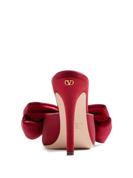 Mulės Valentino Garavani satino raudona