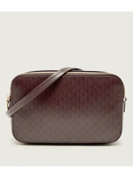 Calvin Klein Geantă Emblem Aop Elongated Camera Bag Vișiniu bordo