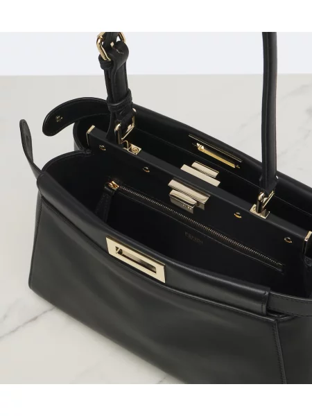 Кожена шопинг чанта Fendi черно