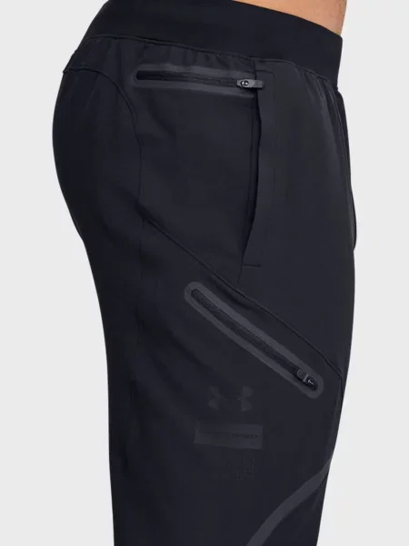Брюки Under Armour черные