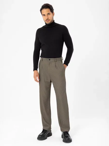 Antioch Pantaloni cutați kaki