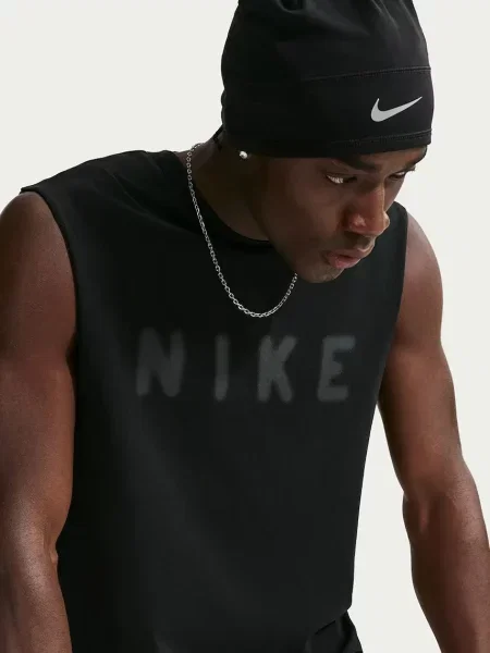 Férfi póló Nike Athletic Club Dri-Fit black/black. Méret: L fekete