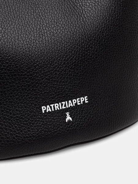 Кожаная сумочка Patrizia Pepe