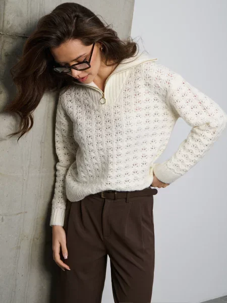 Ажурний светр кремовий