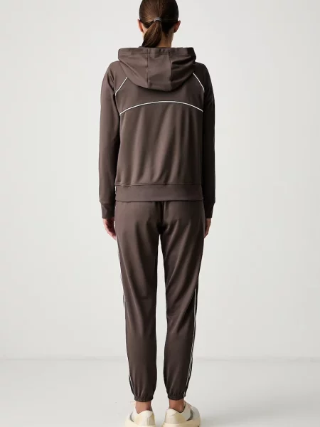 Melegítő szett Under Armour barna