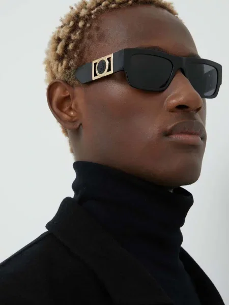 Sončna očala Versace črna