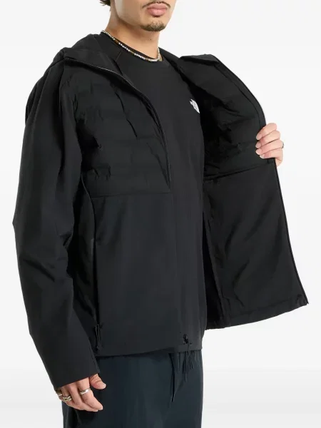 Geacă The North Face cu glugă negru