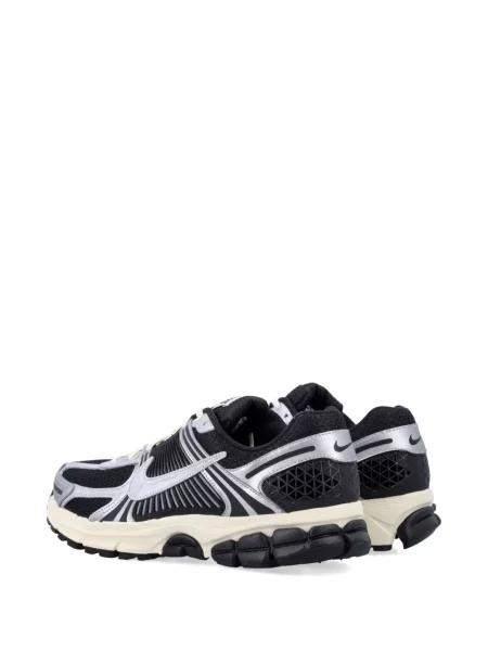 Sneakerși Nike Vomero negru