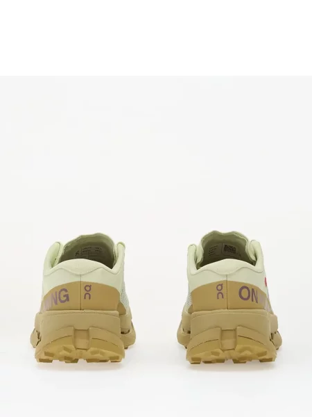 Sneakerși On cu autograf