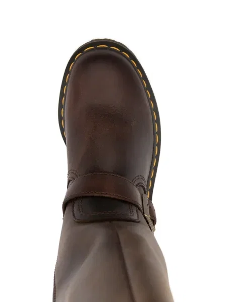 Botine Dr. Martens cu cataramă cu bretele maro