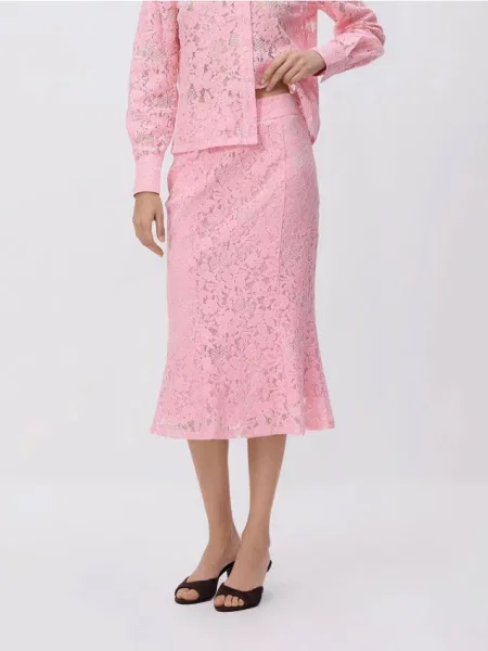 Reserved Fustă midi din dantelă roz-pastel roz