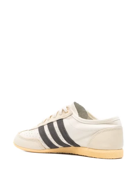 Sneakerși Adidas cu dungi