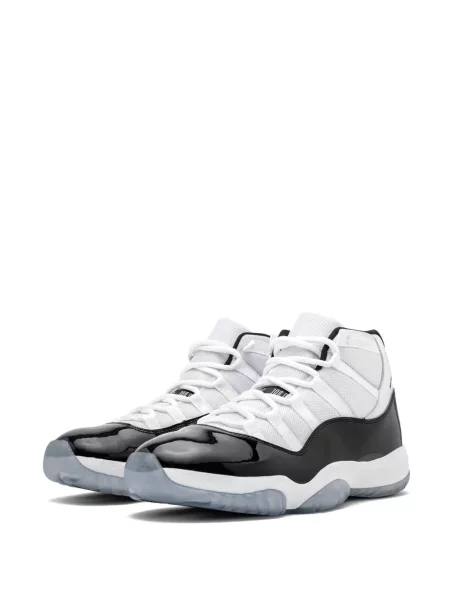 Retro stiliaus sportbačiai Jordan 11 Retro balta