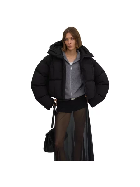 Krótka kurtka puchowa Estro czarna