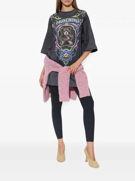 Ursuleț de pluș rochie tip cămașă Moschino cu imagine gri