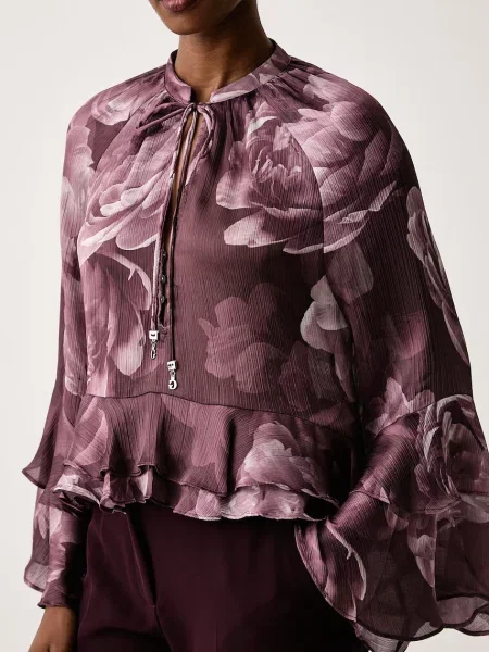 Блузка Guess с рюшами