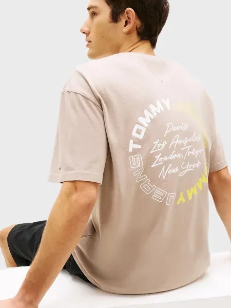 Футболка Tommy Jeans бежева