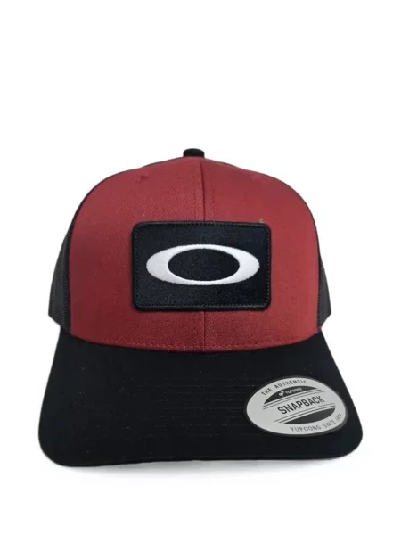 Șapcă Oakley plasă cu autograf negru