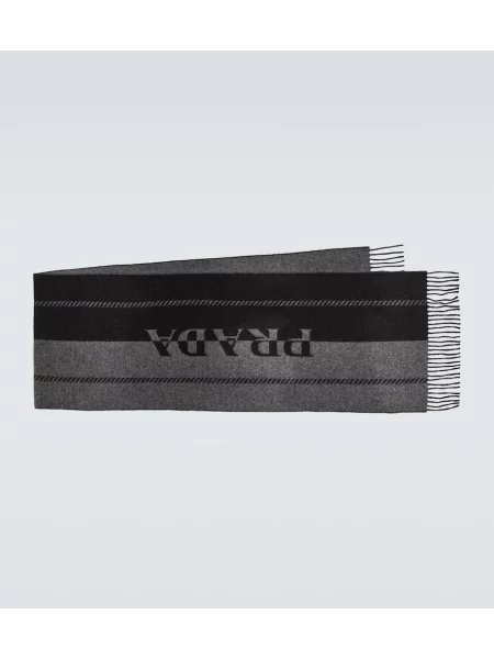 Volneni šal Prada z avtogramom