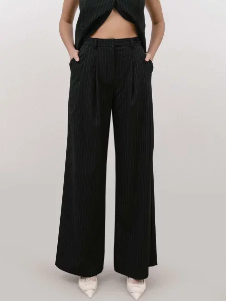 Pantaloni negru