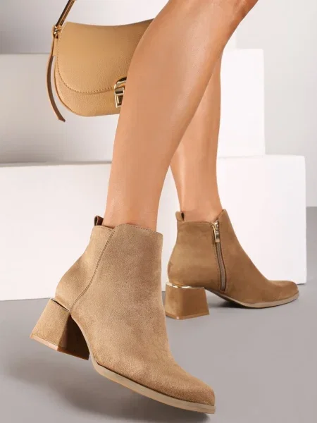 Botine Brievia bej