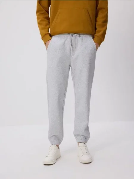 Reserved Спортивні штани regular fit світло-сірий сірі