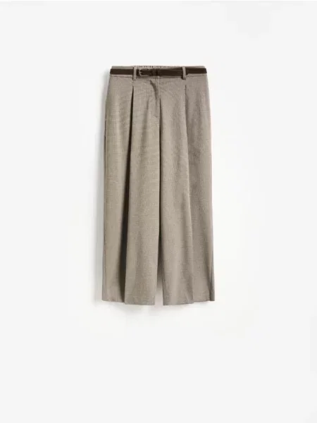 Reserved Pantaloni cu adaos de bej