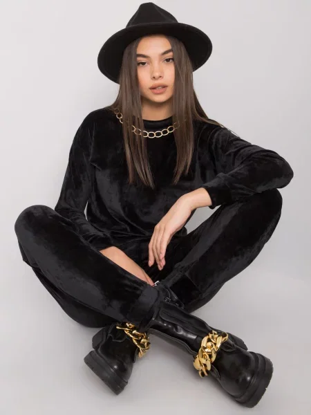 Trenirka Fashionhunters črna