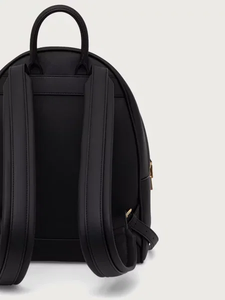 Кожаный рюкзак Love Moschino