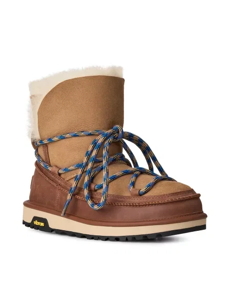 UGG W Classic Tread Boot μπότες χιονιού γυναικείες δερμάτινες καφέ