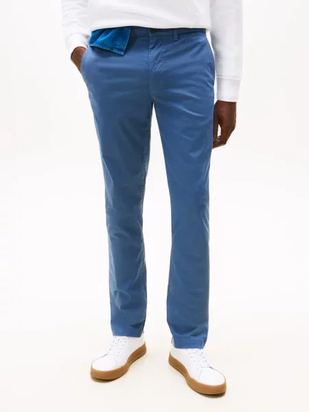 Chinosy o kroju slim fit z mieszanki bawełny model ‘BLEECKER’ Tommy Hilfiger niebieskie