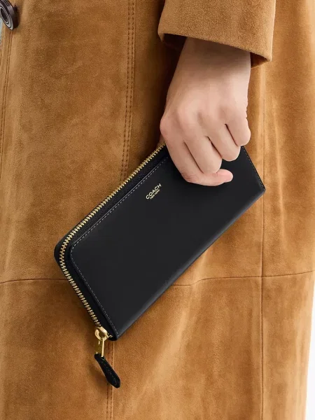 Кожаный кошелек Coach