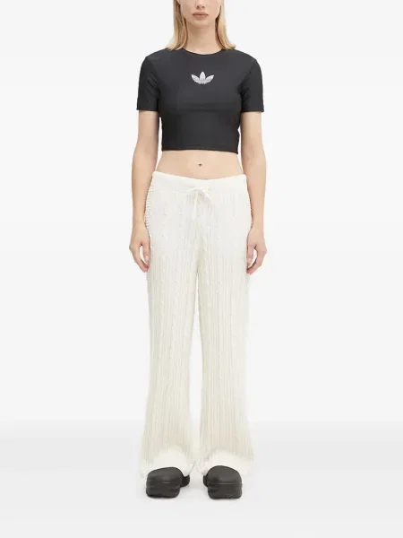 Pruhované krátké kalhoty Adidas s výšivkou modré