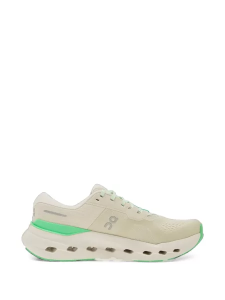 Sneakerși On