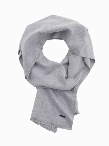 Jednofarebný šál Ombre so strapcami sivá