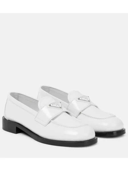 Usnjene loaferke Prada bela