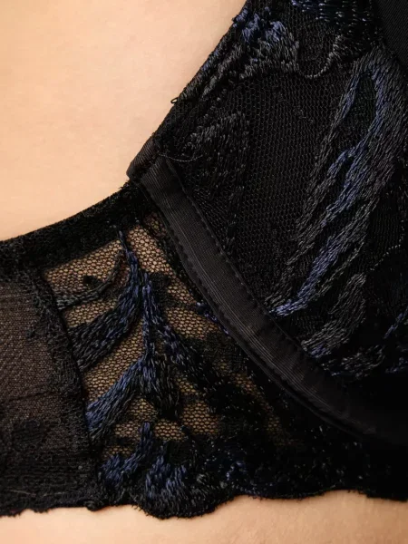 Sutien Chantelle cu bretele negru