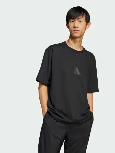Футболка Adidas черная