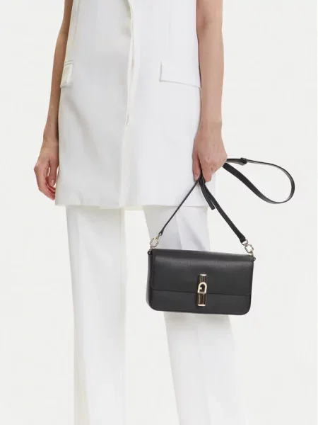 Чанта Furla черно